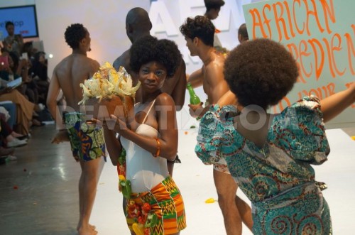 1407550222-nigerian-beach-party-erupts-on-afwl-2014s-runway_5479263