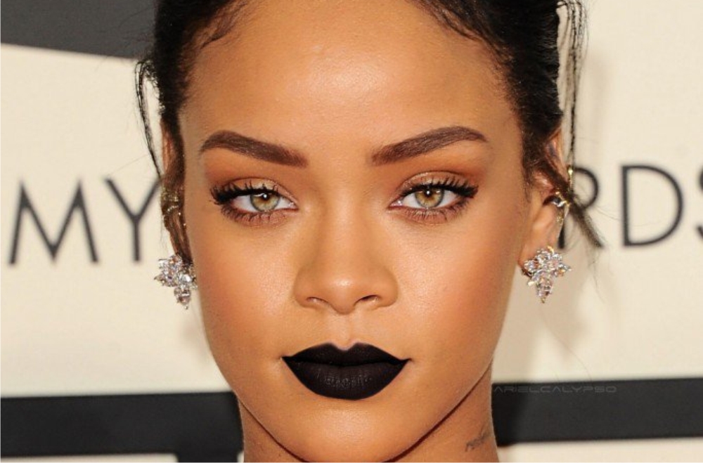  Tips On How To Rock Black Lipstick Like A Superstar 