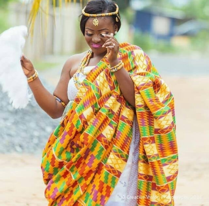 PICS: Adorable Ghanaian Brides That Recently Slayed In Beautiful Kente ...